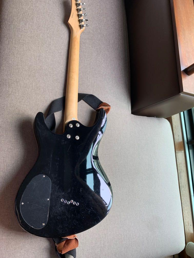 Washburn RX12 Electric Guitar w Strap & Bag, Hobbies & Toys, Music