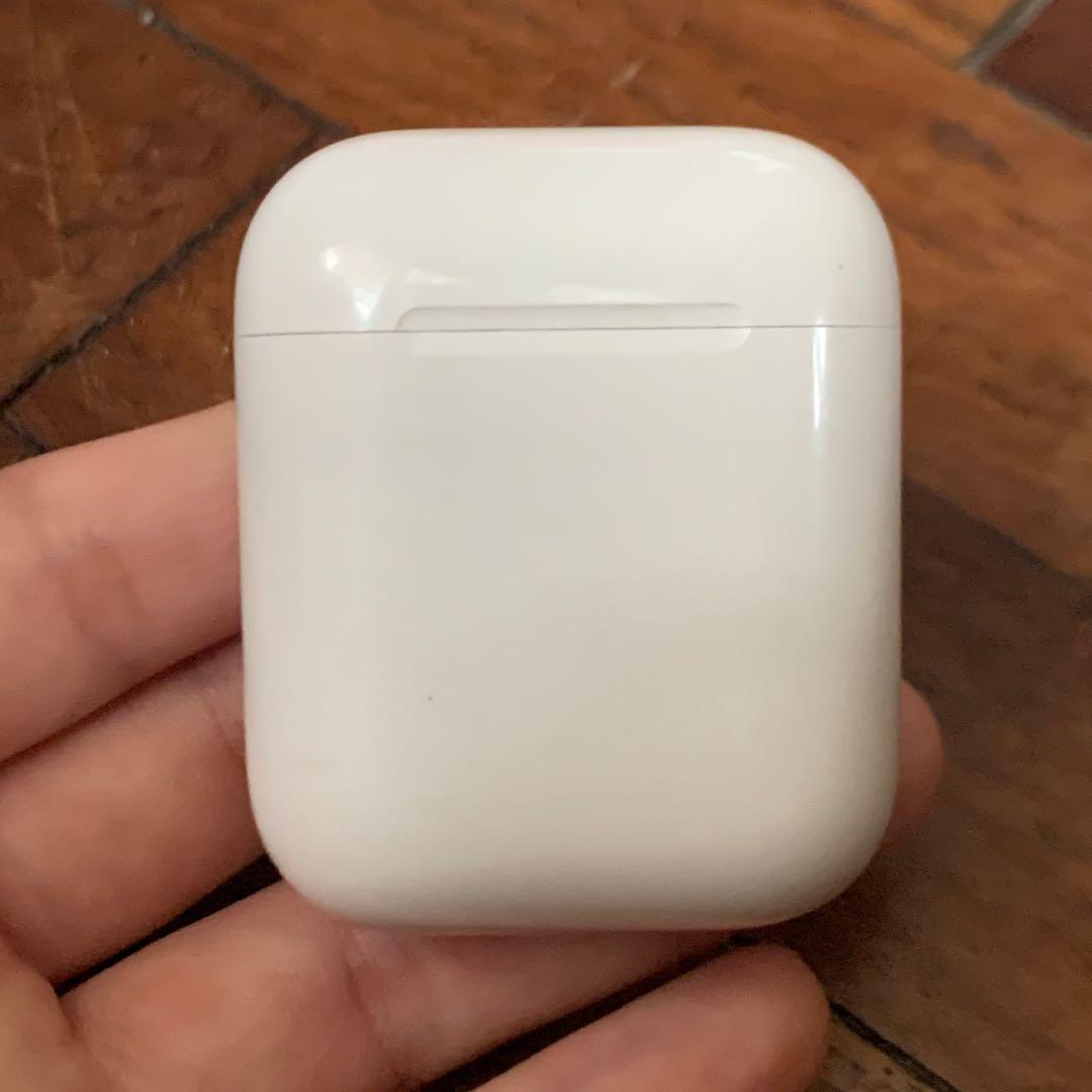 ‼️AirPods Charging Case ONLY‼️ (Category: Portable Audio Accessories) located in Mandaluyong City. Submitted by lady.lannister (Listing ID 1067128708, Image 1). Description: AirPods Charging Case ONLY!!! Works with Gen 1 or Gen 2 AirPods 💯 Original Fixed Price 😘 Replacement for your damaged or lost charging case ❤️ Serial number will be provided for interested buyers ✨ Disclaimer: Please make sure your AirPods are original ONLY!!! 😊.
