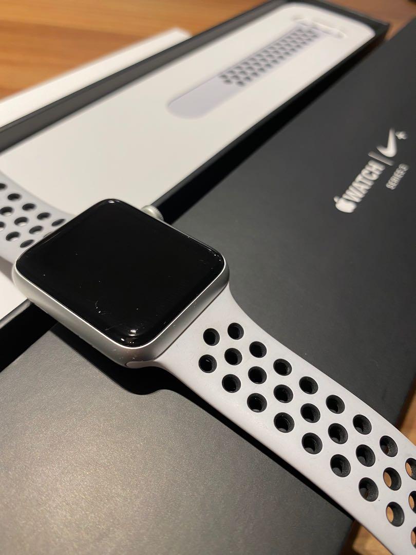 White nike apple hotsell watch series 3