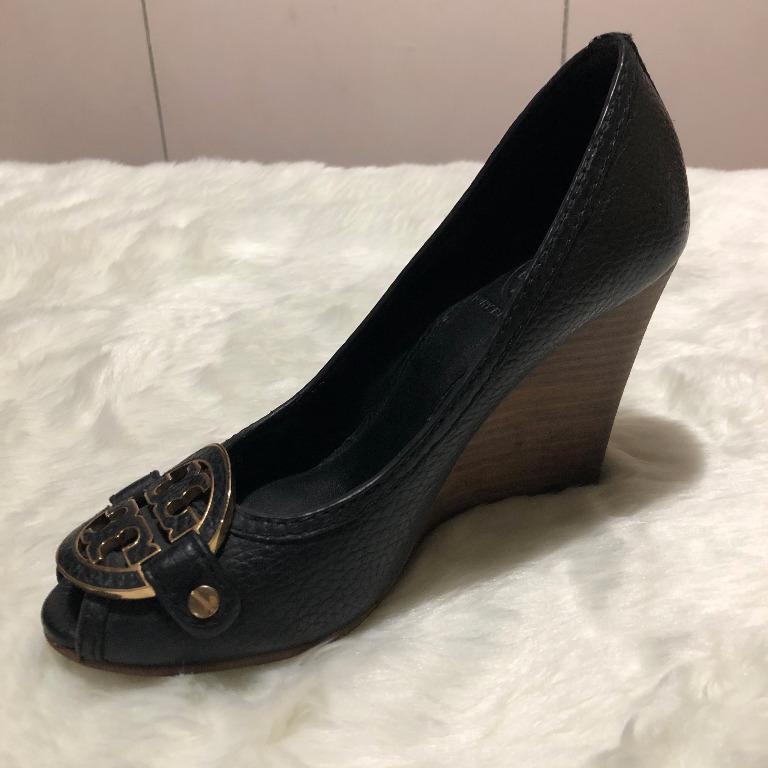 Authentic Tory Burch Amanda Black Leather Peep Toe Wedge Heels (Size 6),  Women's Fashion, Footwear, Heels on Carousell