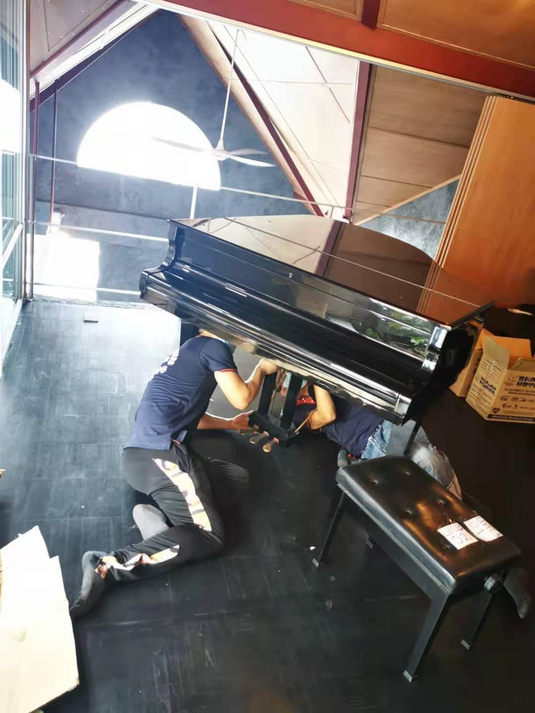 Best Mover Offer for Moving Home /Office Moving & DISPOSAL SERVICE 83325196 (Category: House Moving) located in Singapore. Submitted by movemovemover (Listing ID 245333136, Image 3). Description: Movers, Delivery, House moving, Disposal Services & Manpower dispatch 📳Contact link: https://movemove.biz/message_us/ Website: https://www.movemove.biz/ Free quotation Free boxes 📦 📦 📦 Free Wrapping No hidden cost Contact: 8332 5196 Email: sales@move