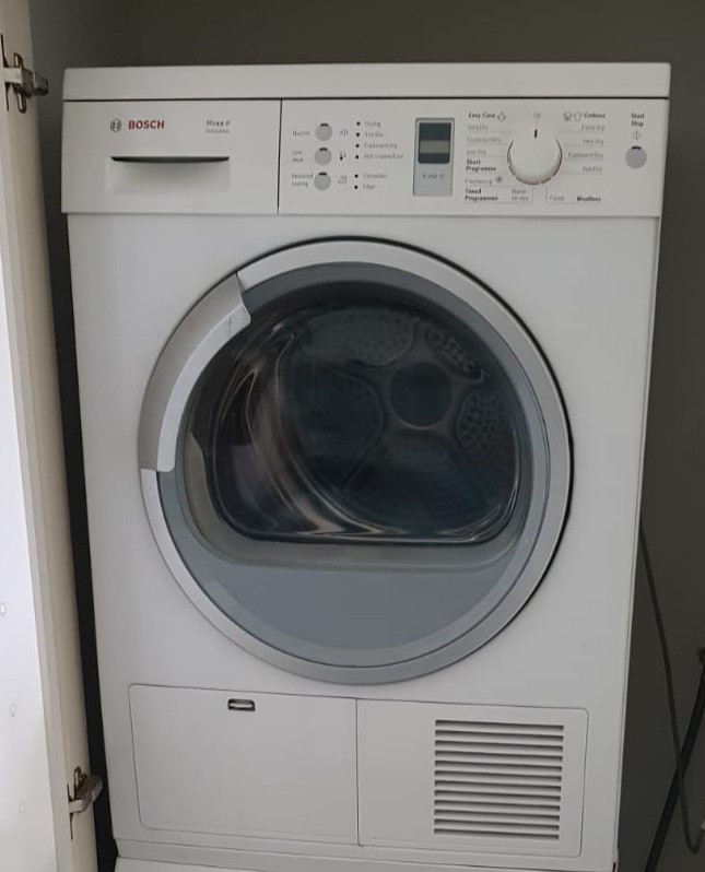 privatliv vagt nabo Bosch Dryer ~ Maxx 8 Sensitive, TV & Home Appliances, Washing Machines and  Dryers on Carousell