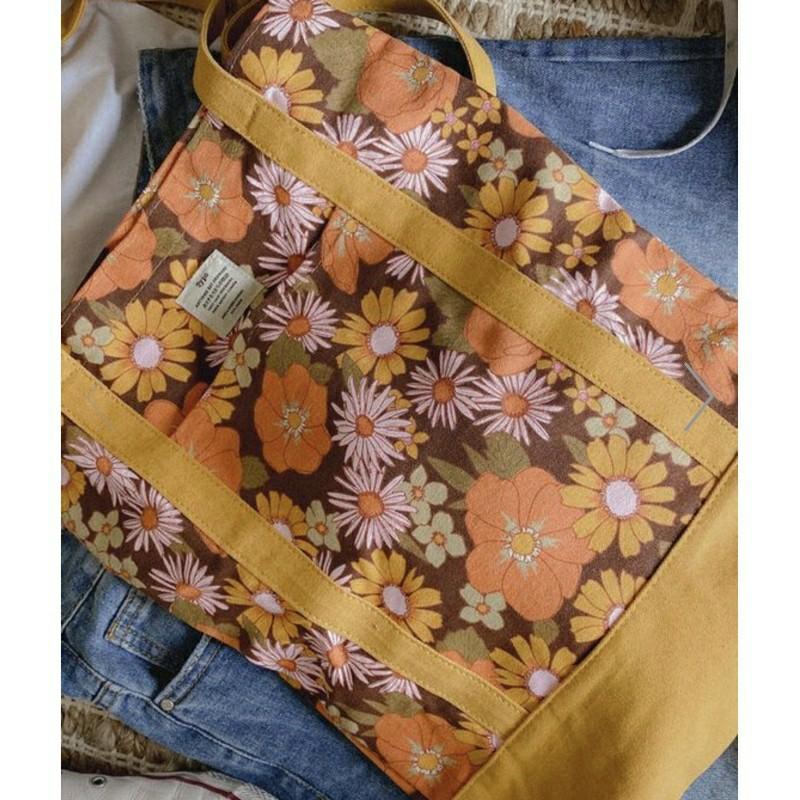 Typo book tote discount