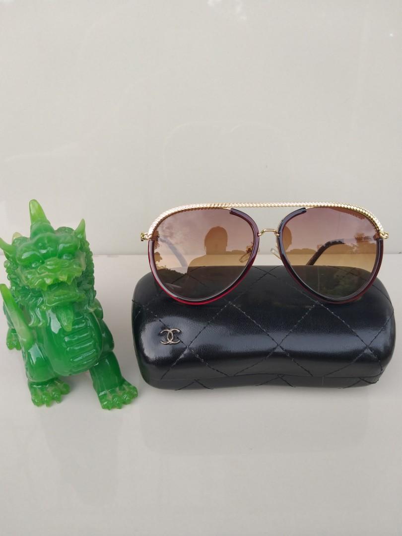 LV SUNGLASSES ALA HEART EVANGELISTA, Women's Fashion, Watches &  Accessories, Sunglasses & Eyewear on Carousell