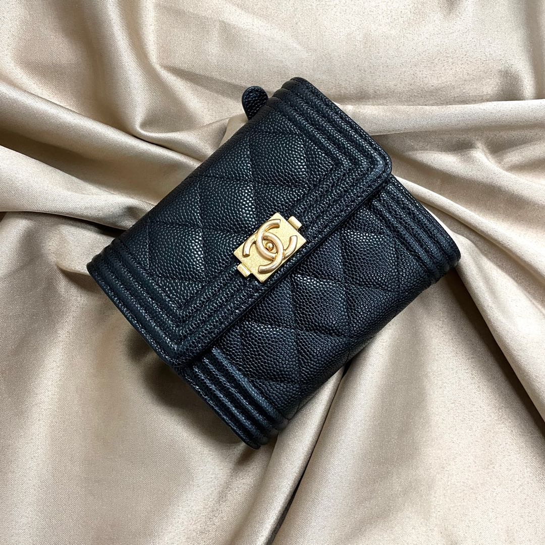 chanel boy short wallet