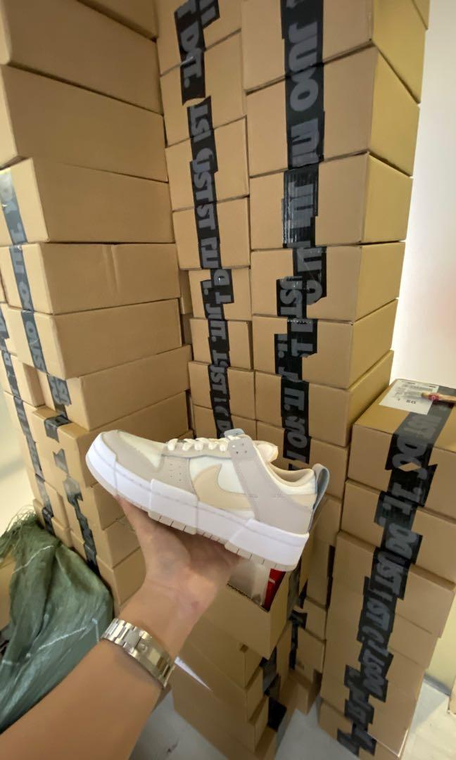 disrupt desert sand dunk