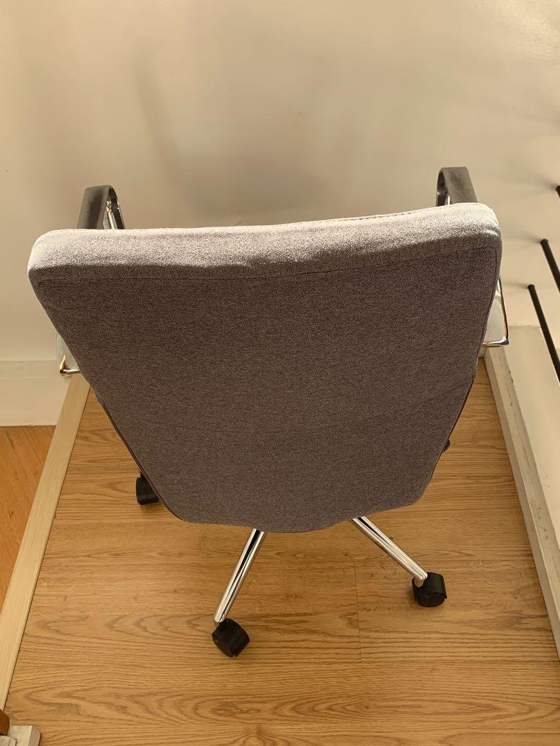 Eames Design Fabric Office Task Chair (Category: Chairs) located in Muntinlupa City. Submitted by alabangbargains (Listing ID 1067202419, Image 3). Description: Upgraded to a different brand chair Pm for inquiries.
