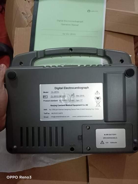 ECG machine (Category: Massage Devices) located in Quezon City. Submitted by noblebear_da8751 (Listing ID 1067137132, Image 3). Description: Brand new.