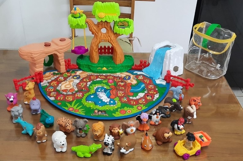 FISHER-PRICE: Little People A To Z Learning Zoo Playset, Hobbies