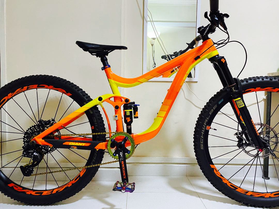 Giant Reign 1 Full Suspension, Sports 