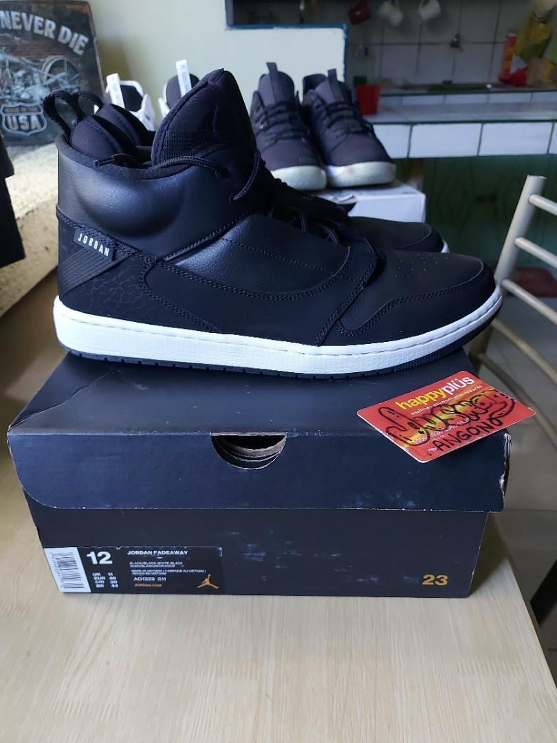 Jordan fadeaway black and blue top