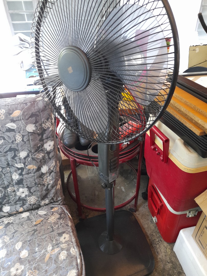 Kdk stand fan with 3 hour timer 