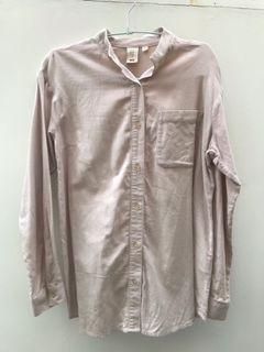 Kemeja Uniqlo Hana Tajima