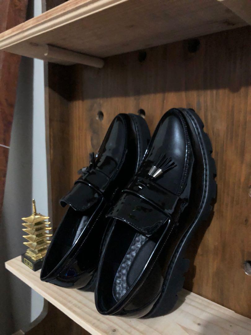 Korean formal shoes shop