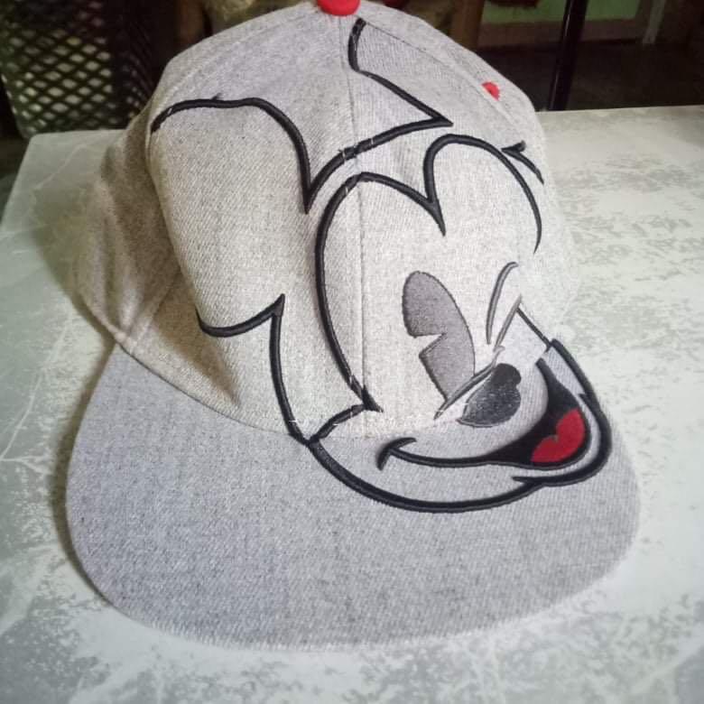 Mickey Hat 🧢 (Category: Hats & Beanies) located in Angono. Submitted by katzreena (Listing ID 1067127964, Image 1). Description: From USA hindi nagamit pang Adult 400 each .