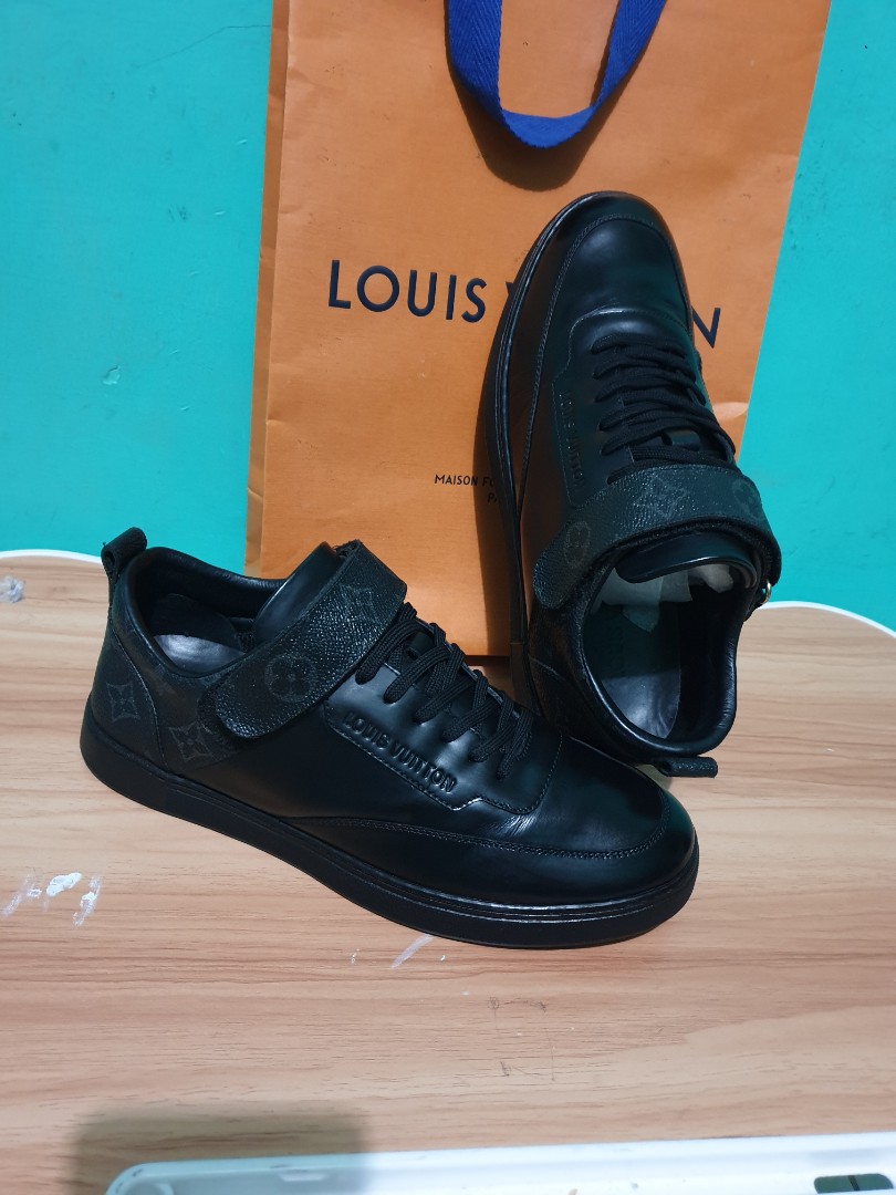 Mulus .authentic sepatu .sneakers louis vuitton .lv croco size 40.5, Fesyen  Pria, Sepatu , Sneakers di Carousell