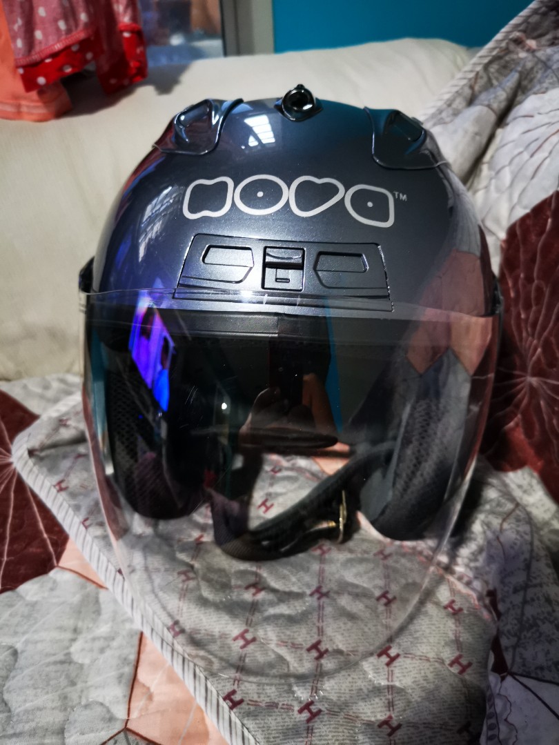 Nova dot grey helmet size XL, Motorcycles, Motorcycle Apparel on Carousell