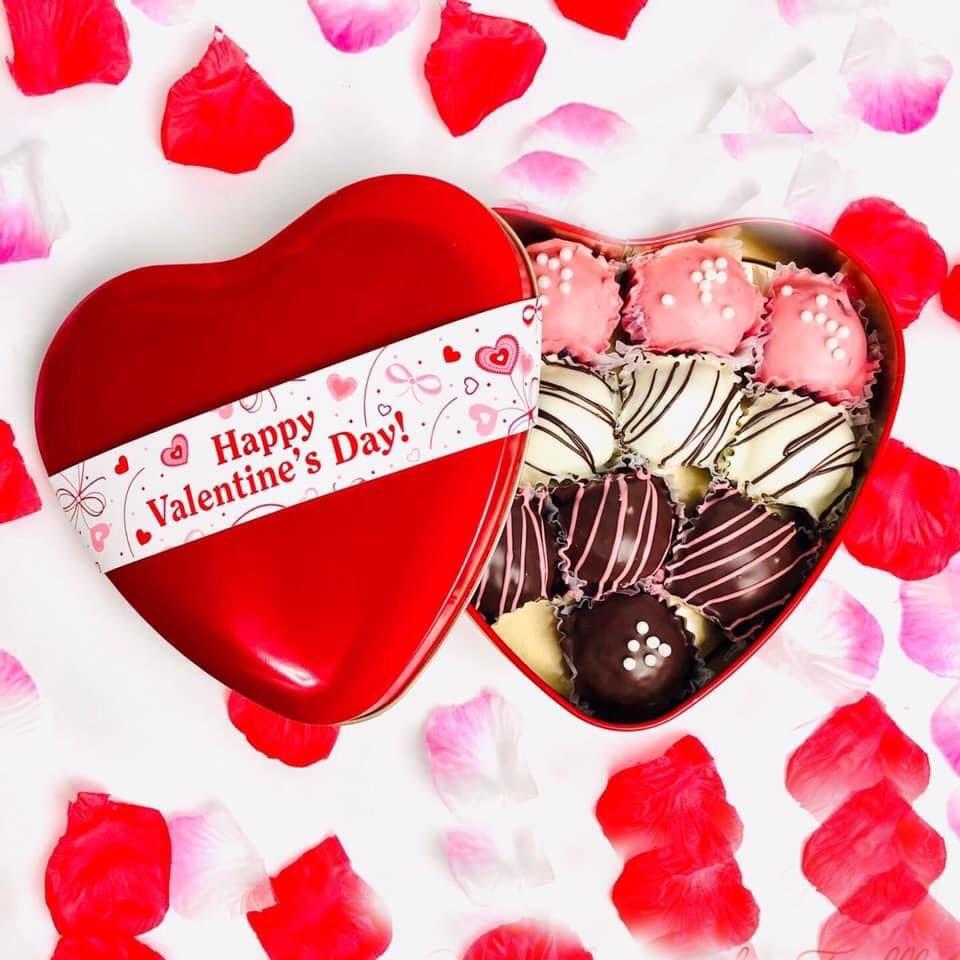 OREO CHEESECAKE TRUFFLES VALENTINE’S EDITION (Category: Homemade Bakes) located in Manila. Submitted by piamra (Listing ID 1067161198, Image 2). Description: ✨Oreo Cheesecake Truffles✨ Perfect gift for your wife, girlfriend, Mother, significant other, office colleagues, teachers, classmates and friends this coming Valentine’s Day💖 VALENTINE’S PACKAGING WITH RIBBON AND TAGS 12PCS IN 1 HEART CAN 💸50% DP GCASH IS ACCEPTED✔️ PLACE YOUR ORDER NOW💌 