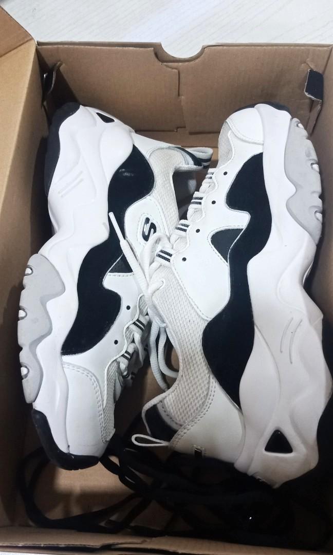 women's skechers size 7.5