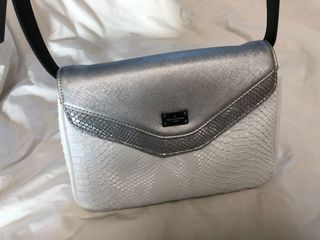（分類：）位於 。 由 kangseunghee 提交（商品編號 1067206689，圖片 1）。簡介： 。