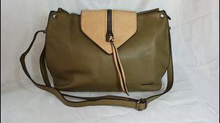 PRELOVED Michaela Sling Bag