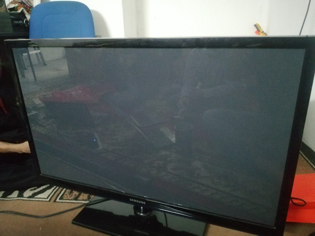 samsung tv faulty screen pecah