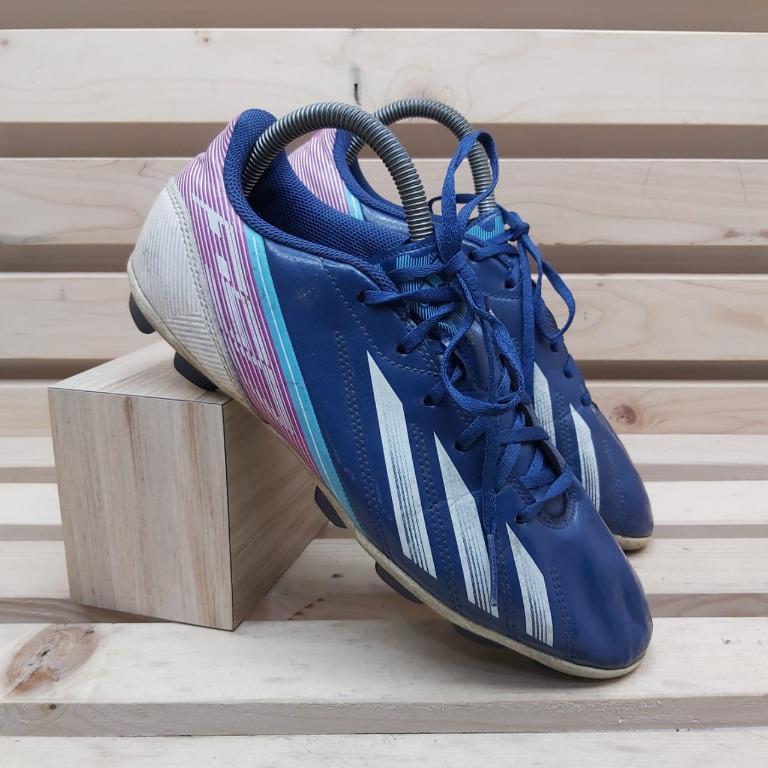 SEPATU BOLA Korki lanki ADIDAS F5 G65439 Olah Raga Baju Olahraga