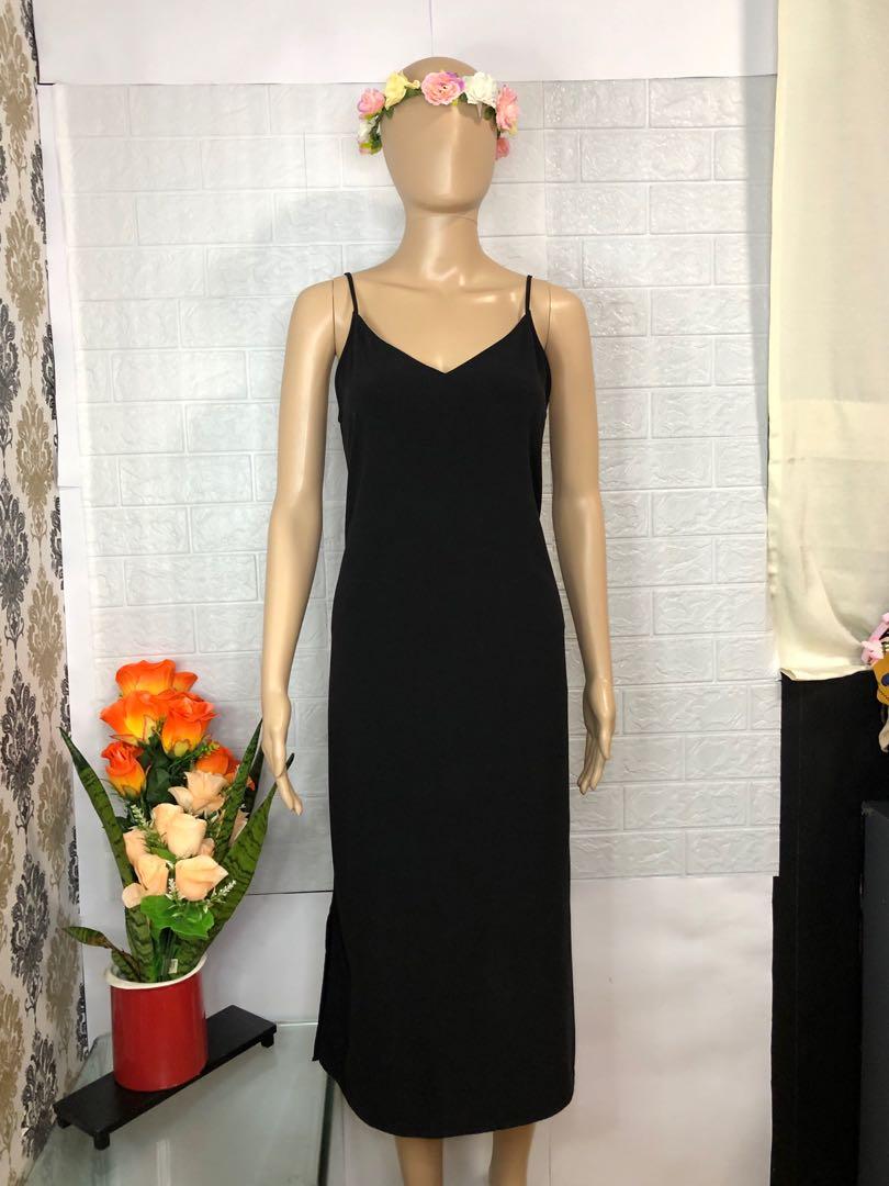 UNIQLO BLACK STRING JUMPER MAXI DRESS Women s Fashion Dresses