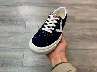 （分類：）位於 。 由 sneaker_90s 提交（商品編號 1067142597，圖片 1）。簡介： 。