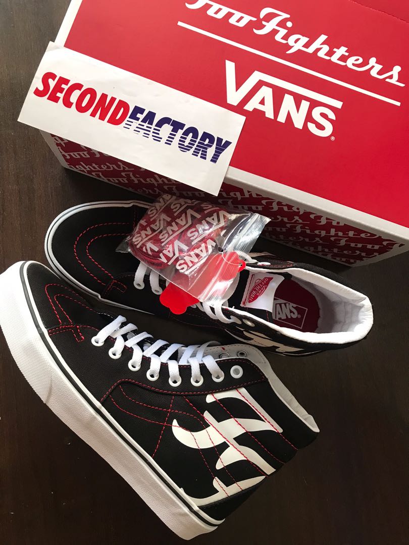 converse foo fighters