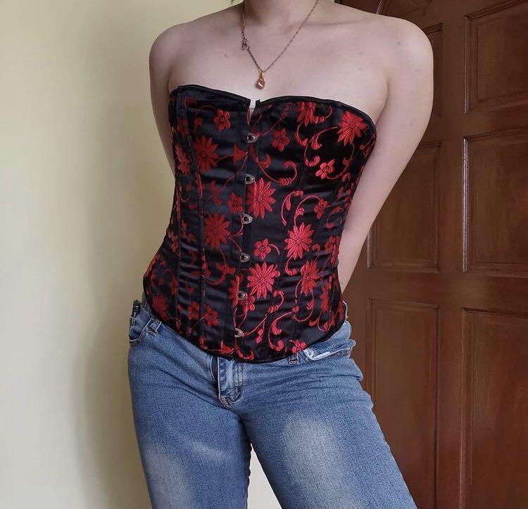 Victorian Beautiful Black and Red Corset Top, Women's Fashion, Dresses &  Sets, Traditional & Ethnic wear on Carousell