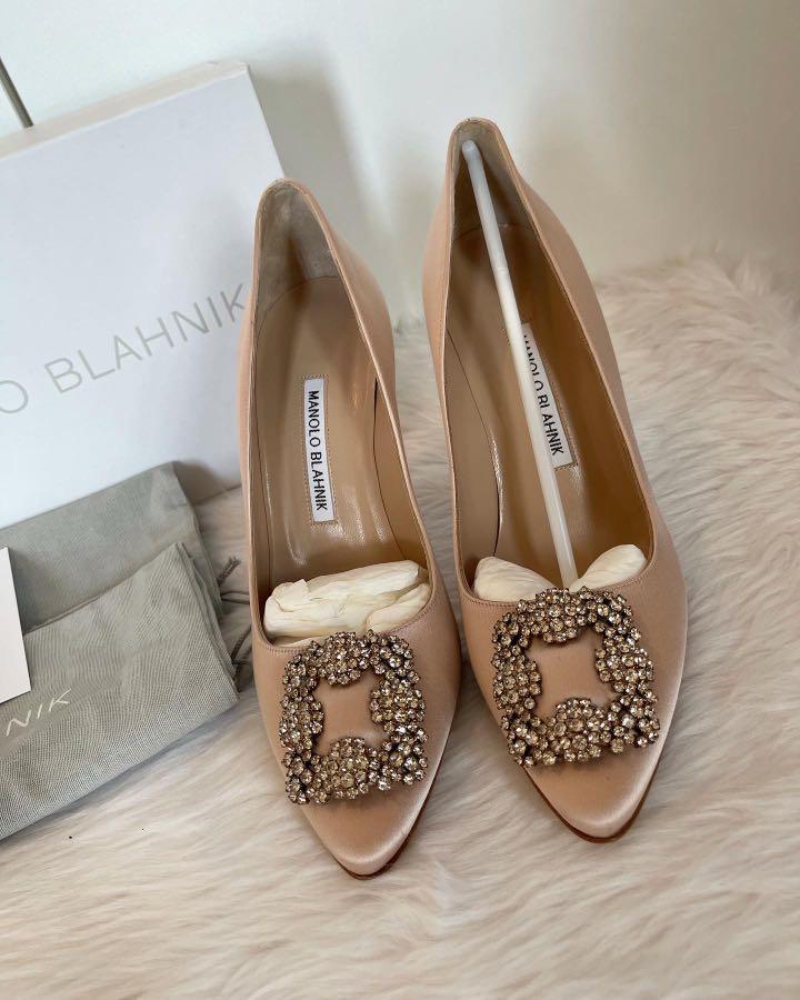 Manolo blahnik nude shoes hot sale