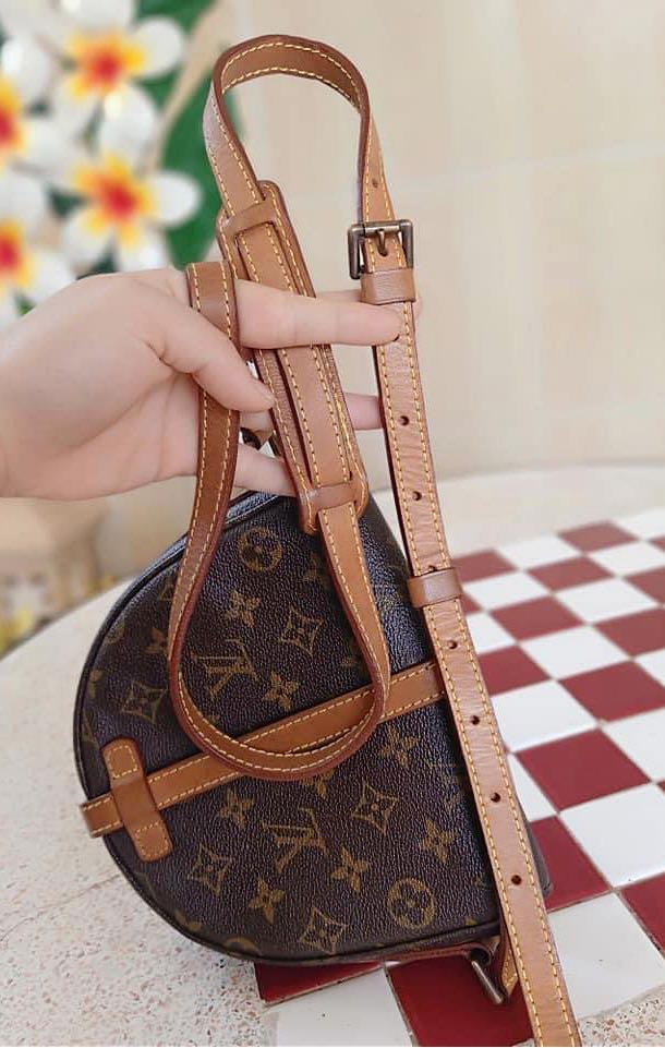 Gently used vintage Louis Vuitton chantilly GM $700 Available for purchase  online NOW or come take a look in store. ☎️Call us…