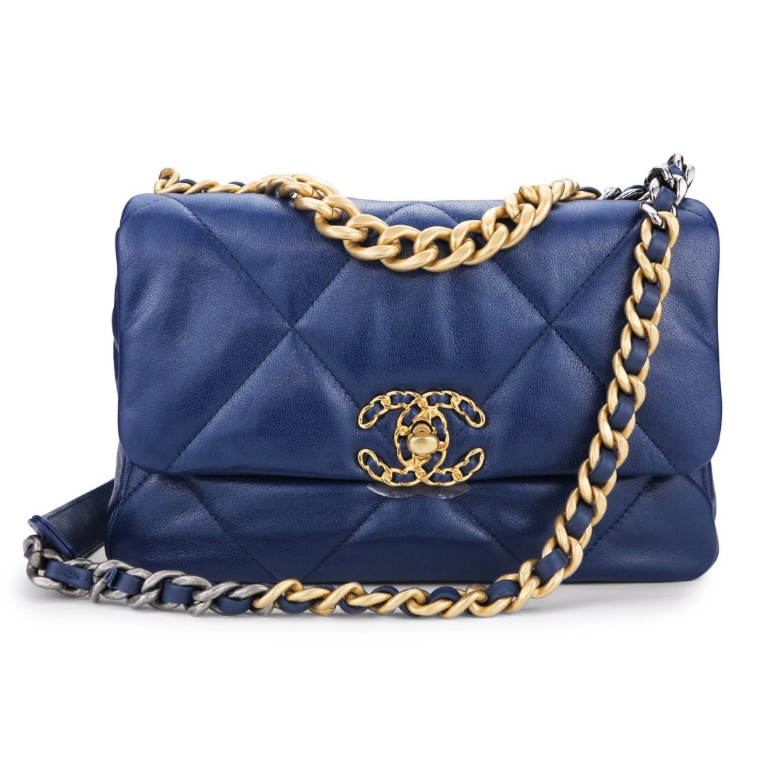 CHANEL 19 Large Flap Bag in Navy Blue Lambskin, Luxury, Bags