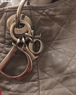 （分類：）位於 。 由 whitechanel 提交（商品編號 1067501033，圖片 1）。簡介： 。