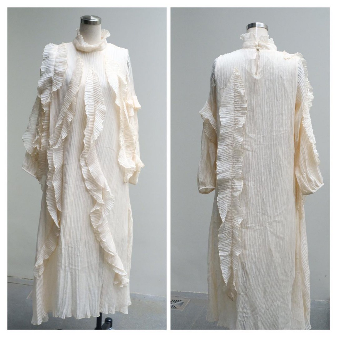 59 Dress Pesta Korea Cream Fesyen Wanita Pakaian Wanita Gaun Rok Di Carousell