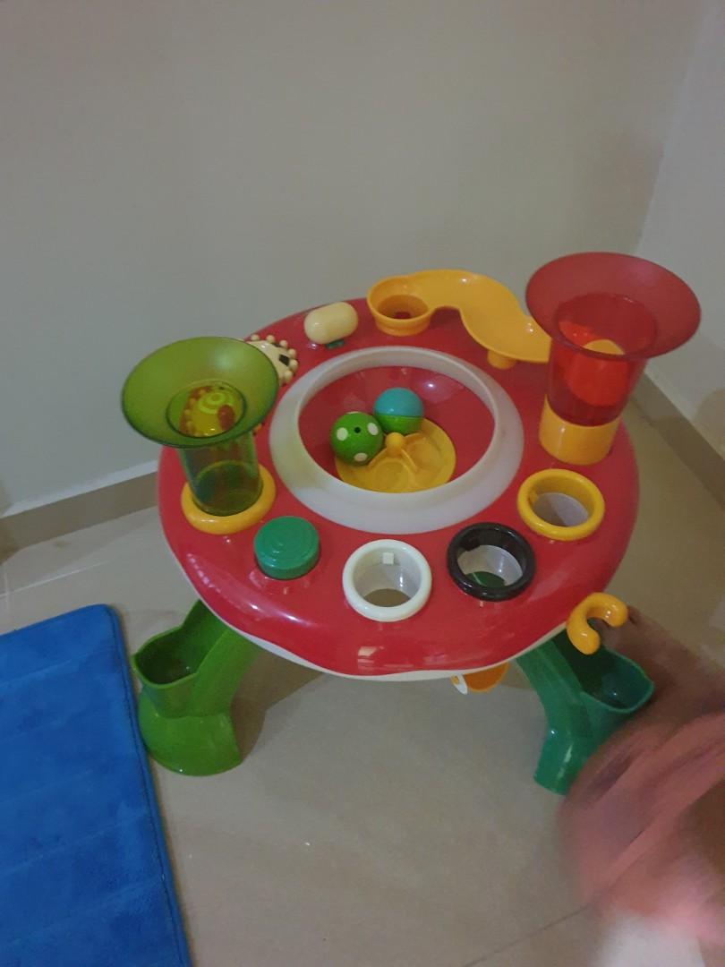 Early learning centre ball sales table