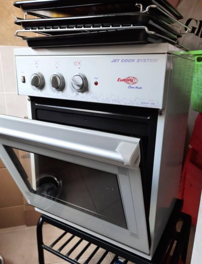 Europa Oven Mate, TV & Home Appliances, Kitchen Appliances, Ovens