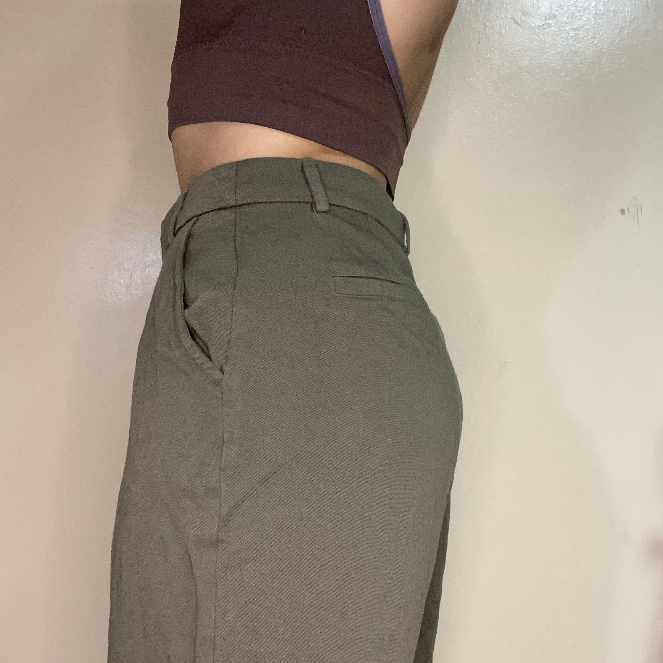 F21 army green trousers cargo pants Women s Fashion Bottoms Other Bottoms on Carousell