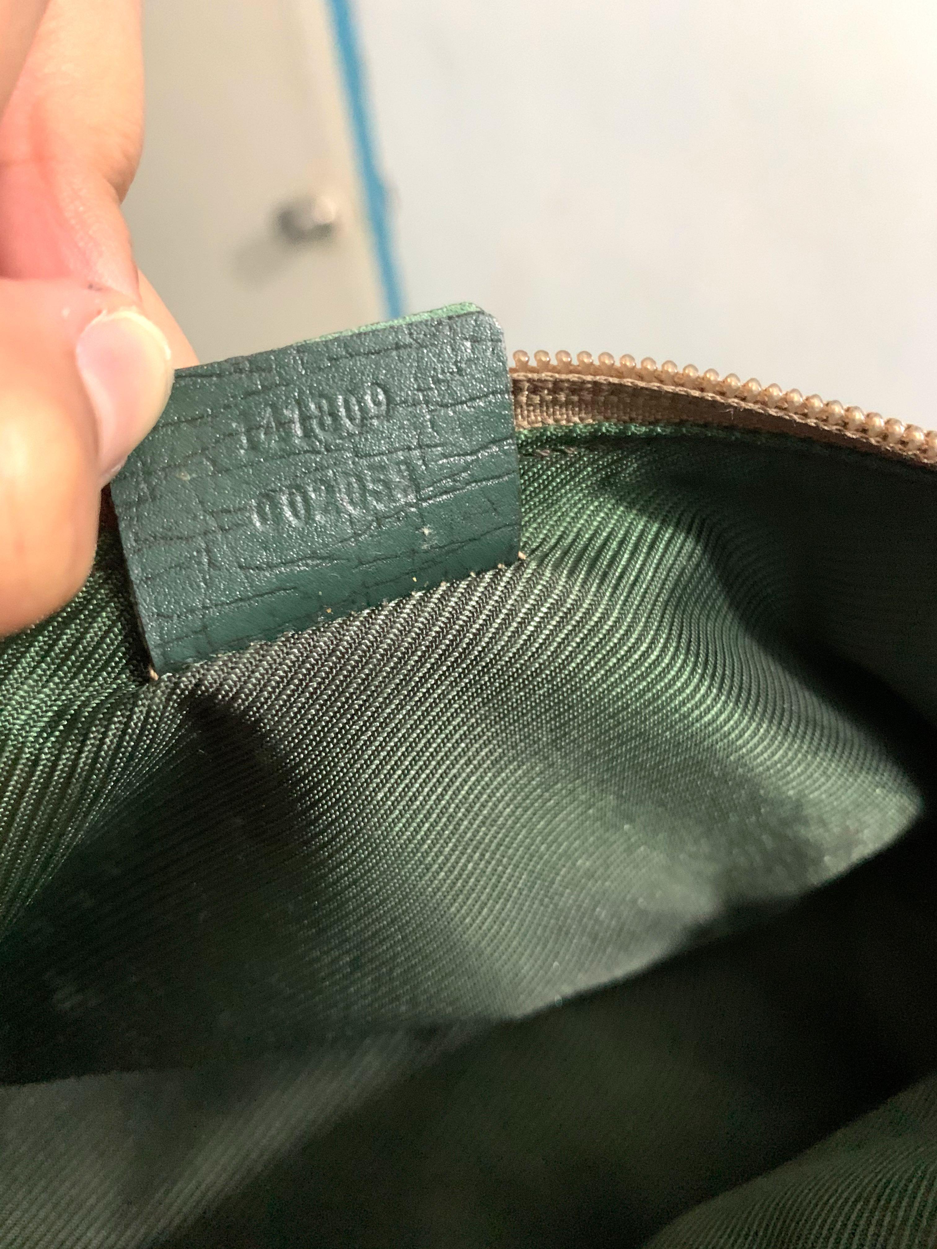 VINTAGE GUCCI BOAT POCHETTE, HOW MY OLDEST BAG HAS HELD UP AFTER 20 YEARS