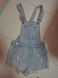 (Category: ) located in . Submitted by shz (Listing ID 1067529202, Image 1). Description: .