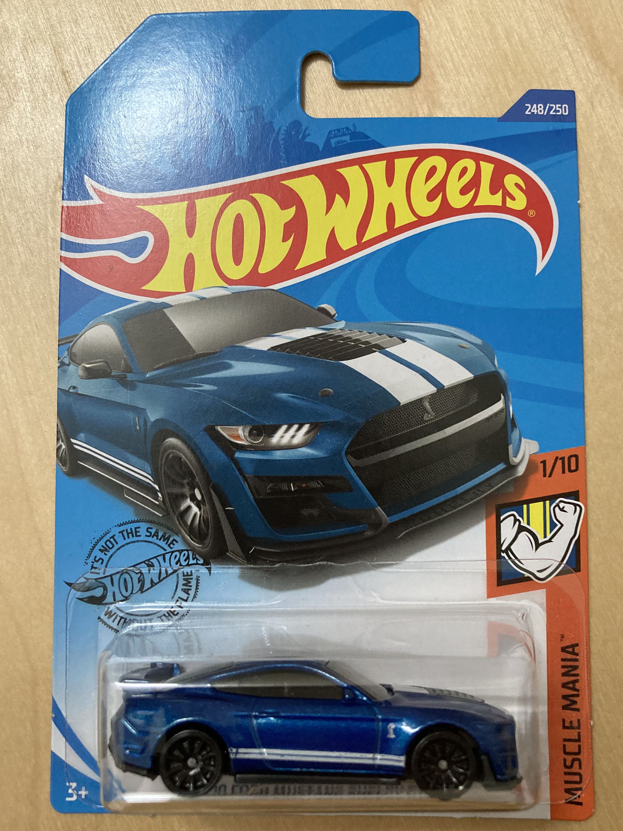 Hot wheels mustang shelby gt500 top