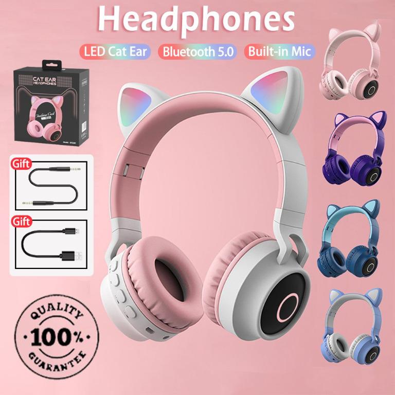 earphone in laptop