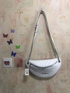 （分類：）位於 。 由 nicolegrand 提交（商品編號 1067375889，圖片 1）。簡介： 。