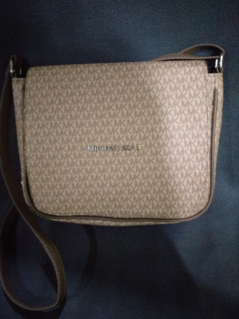 mk body bag price