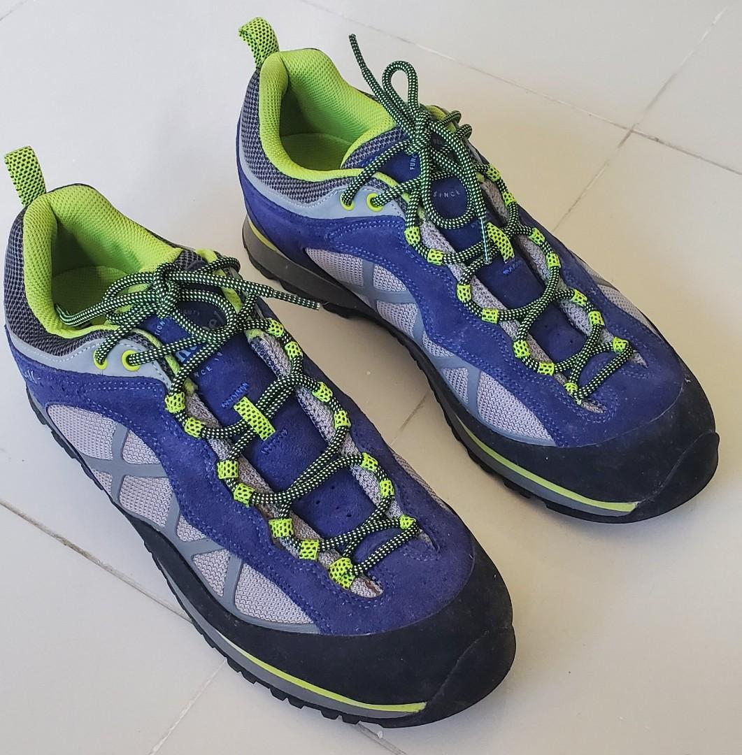 Mont Bell Hiking Snowfield Shoes 男裝 男裝鞋 Carousell