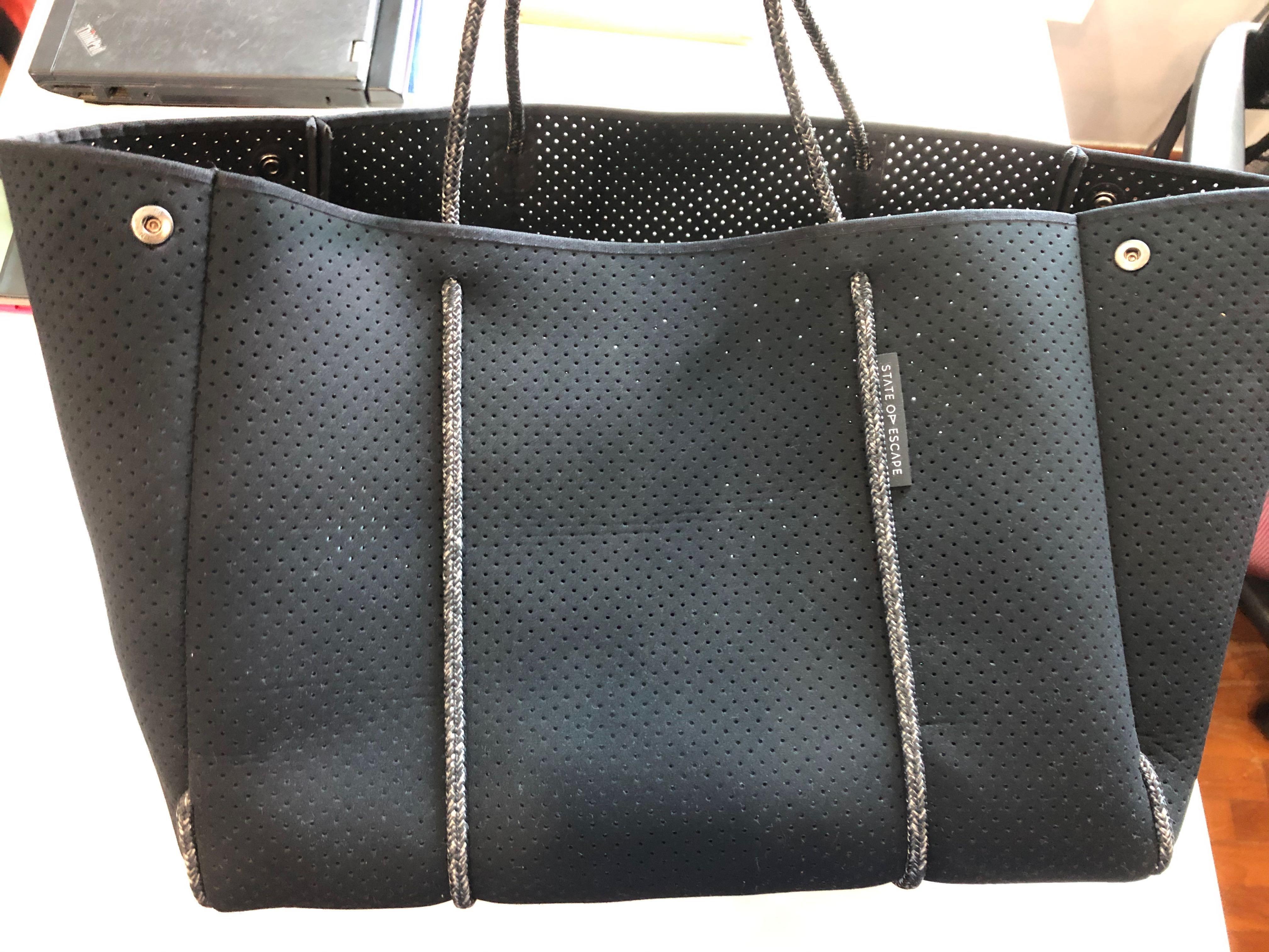 State of best sale escape black tote