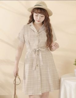 (Category: ) located in . Submitted by secondhand.clothing_ (Listing ID 1067493044, Image 1). Description: .