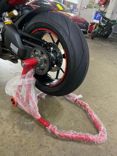 (Category: ) located in . Submitted by apexmotorcycle (Listing ID 1067480019, Image 1). Description: .