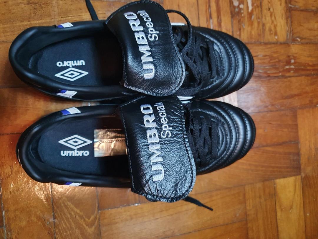 Umbro speciali 98 Pro FG, Sports Equipment, Sports & Games, Racket ...